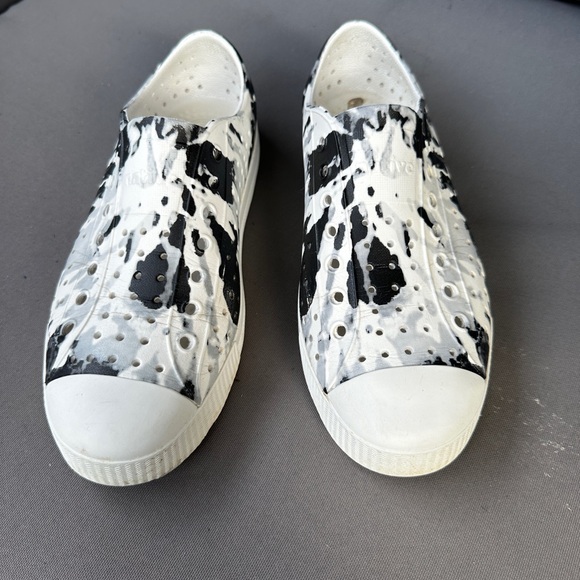 Native w9 m7 brand size  brand perfect condition white gray - Picture 2 of 7